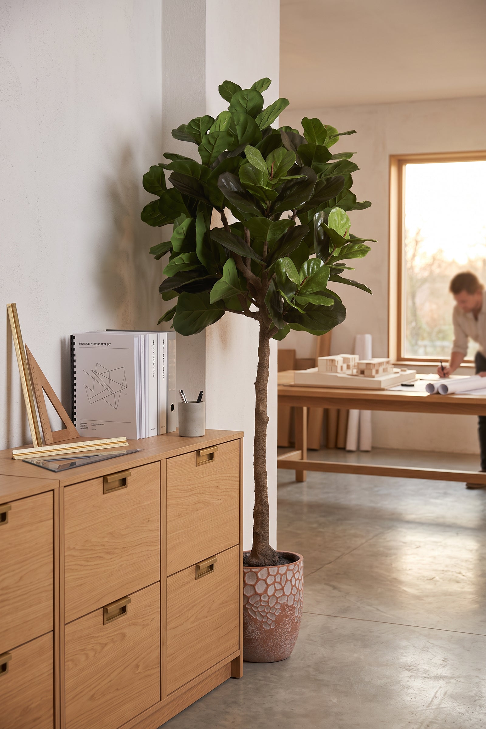 Fiddle N: Artificial Fiddle Leaf Fig Tree with a Mature Single Trunk