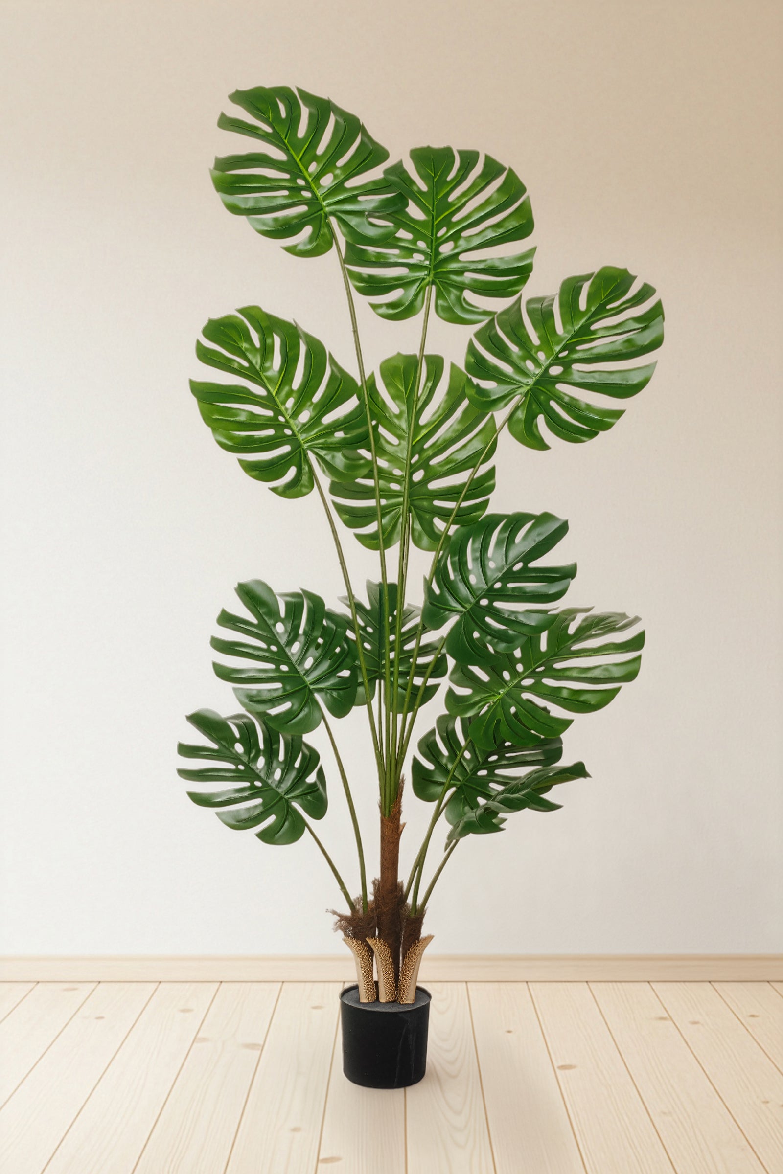 Monstera A: Artificial Monstera Deliciosa Plant with Palm‑Fiber Bases