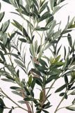 Olive E: Kunstmatige olijfboom met brede zijden bladeren en realistische olijven