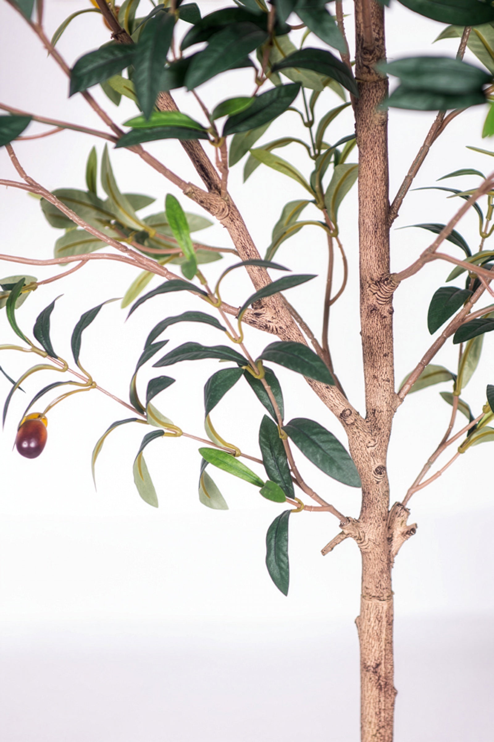 Olive G: Artificial Olive Tree with Decorative Foliage and Colorful Fruits