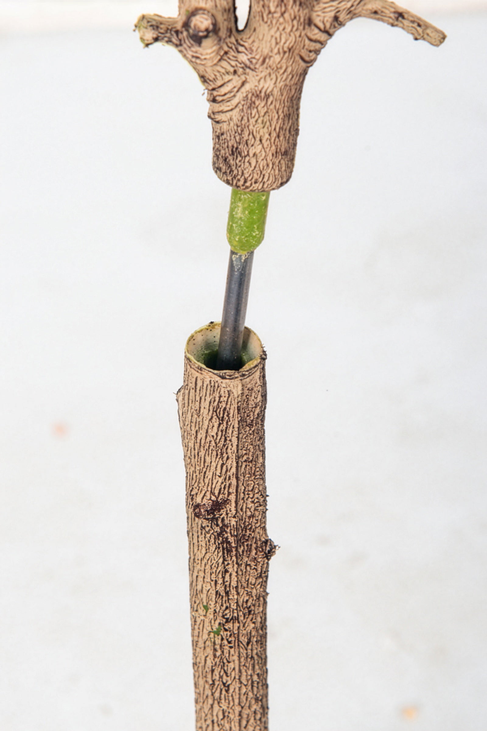 Olive G: Artificial Olive Tree with Decorative Foliage and Colorful Fruits