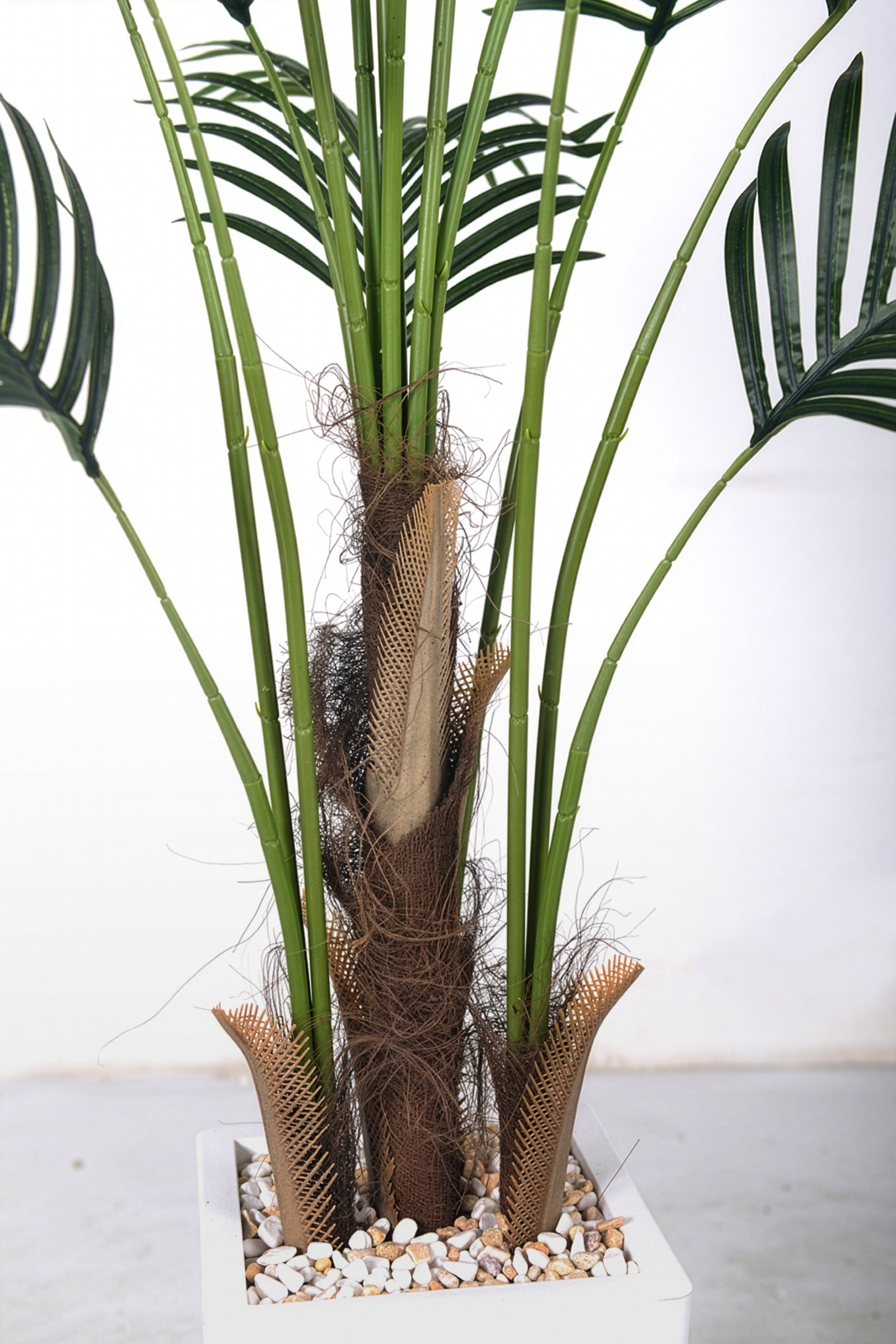 Palm H: Artificial Palm Tree with Realistic Palm Fiber Trunk